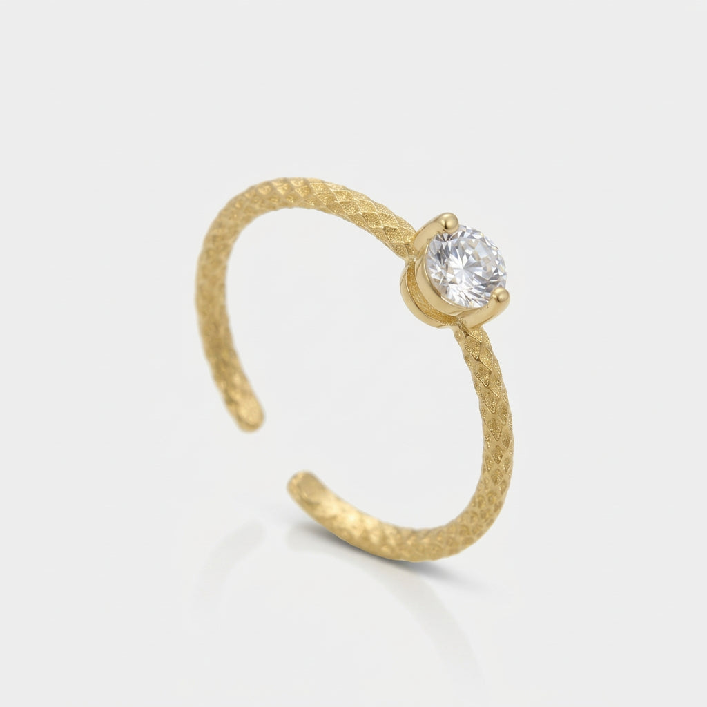 Gold-plated textured ring with crystal