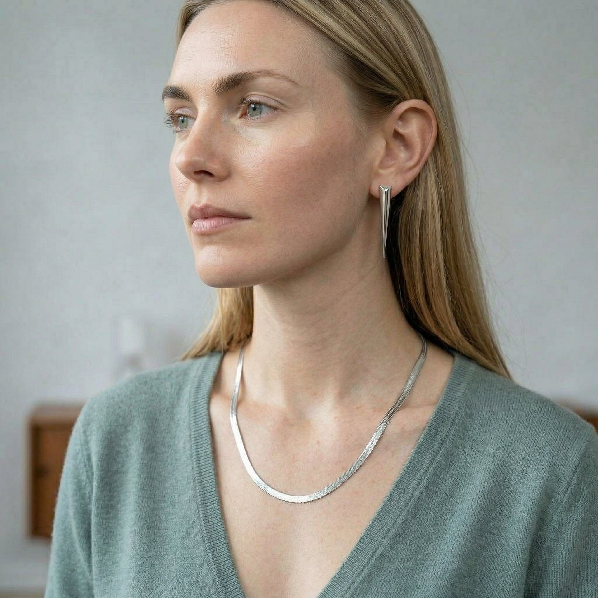 Chunky Dagger Ørering Sølvfarvet