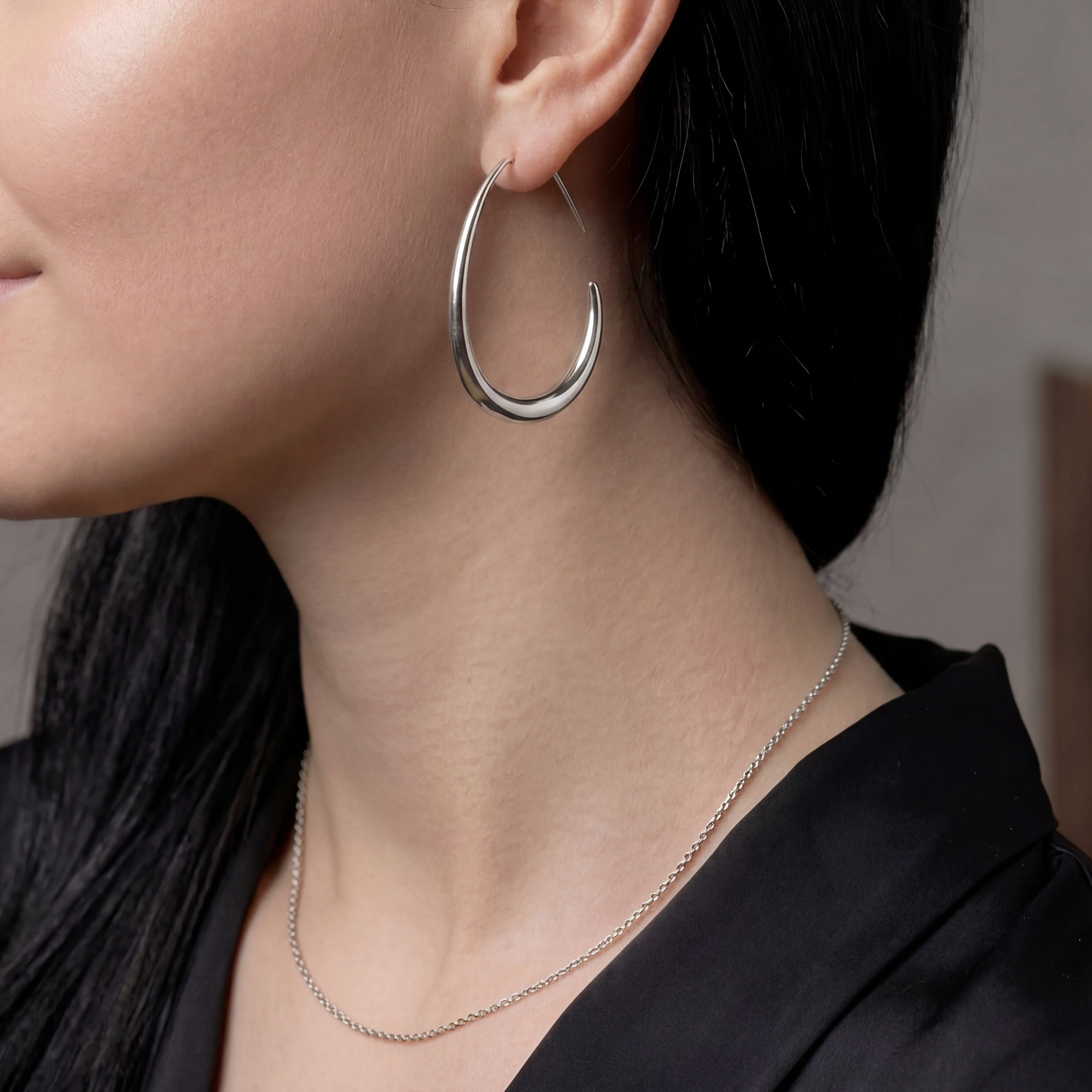 Pear Hoops Large Sølvfarvet